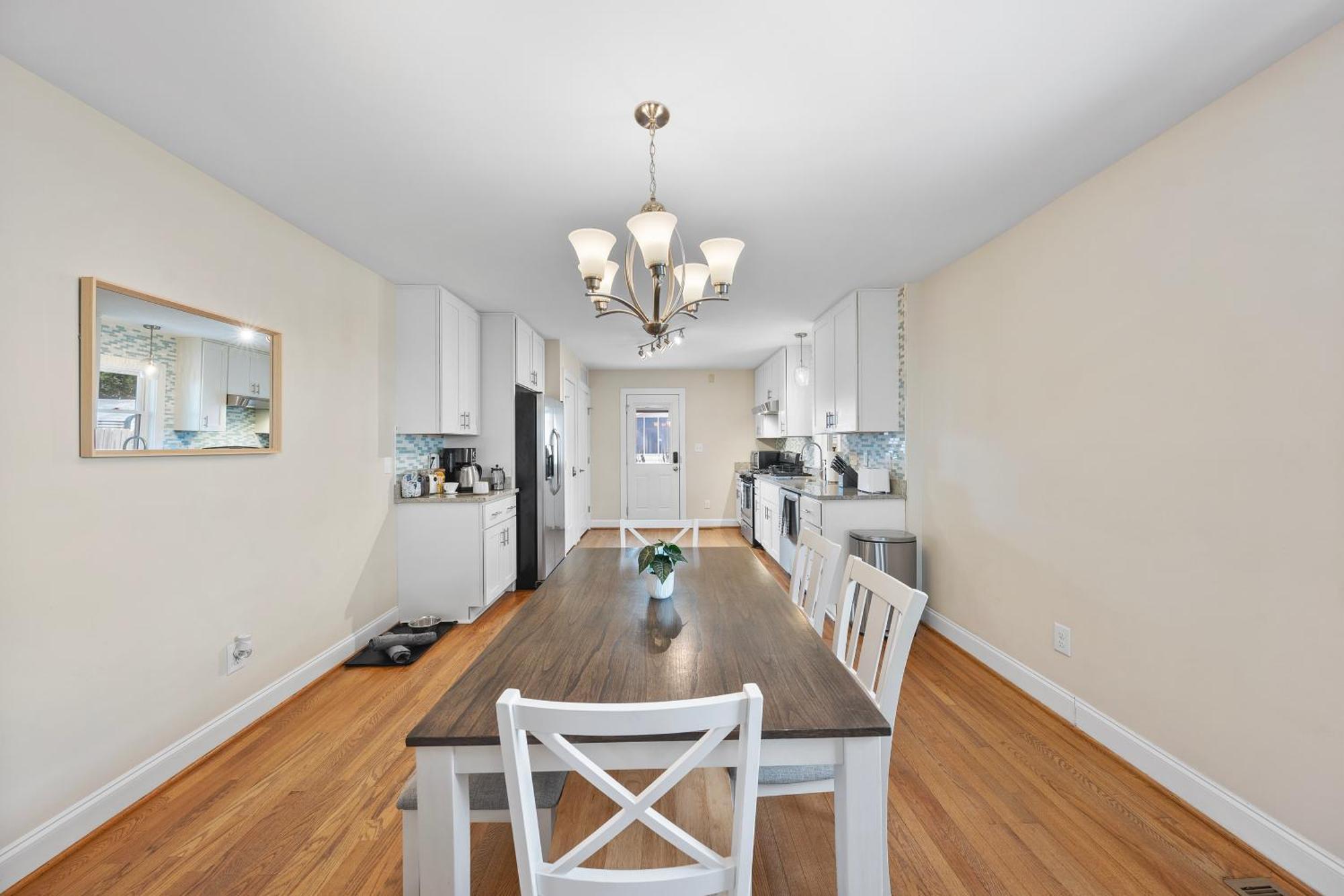Charming Dt 3-Bed Bungalow With Fenced-In Yard Raleigh Buitenkant foto