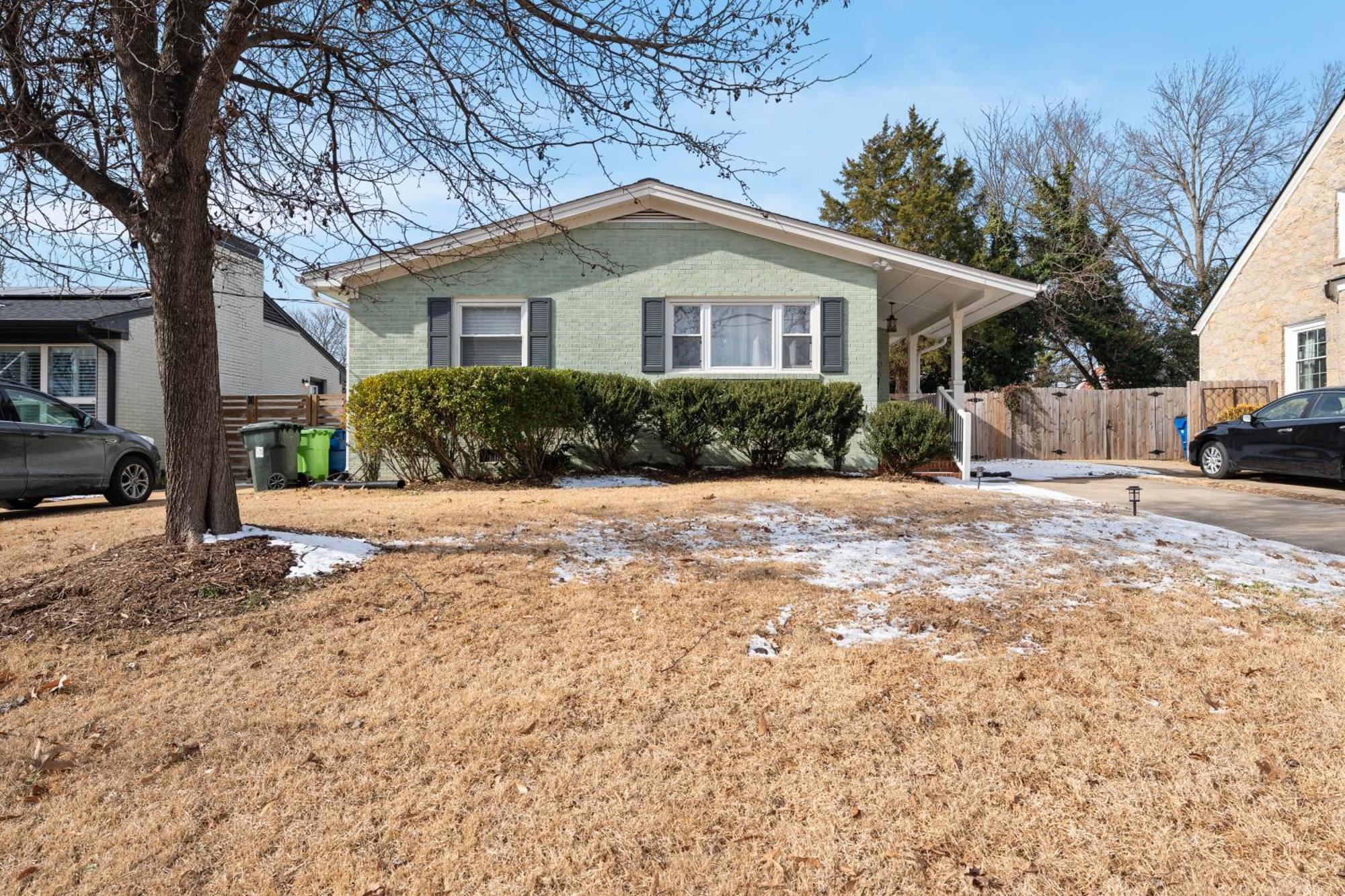 Charming Dt 3-Bed Bungalow With Fenced-In Yard Raleigh Buitenkant foto
